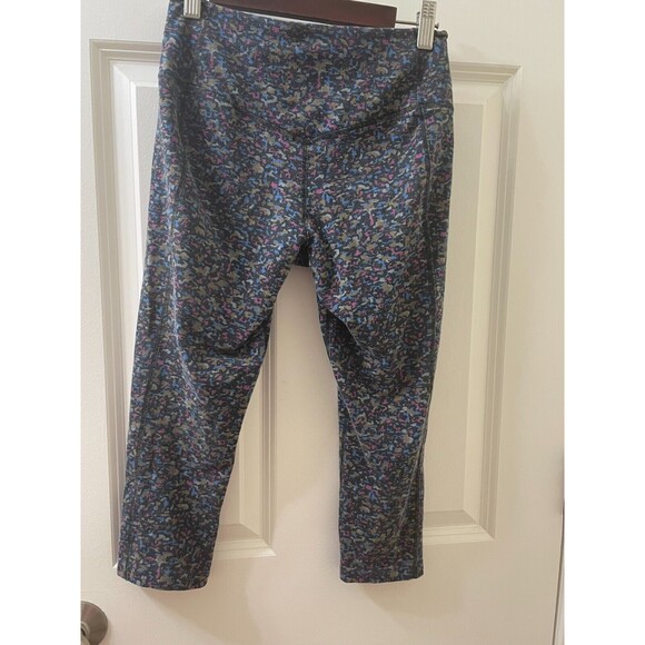 Nike Legend 2.0 Tight Fit Training Cropped Leggings Womens XS Black Print - Picture 6 of 9